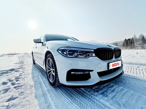 2017 BMW 5 серии 520d VII (G30/G31/G38), белый, 3450000 рублей