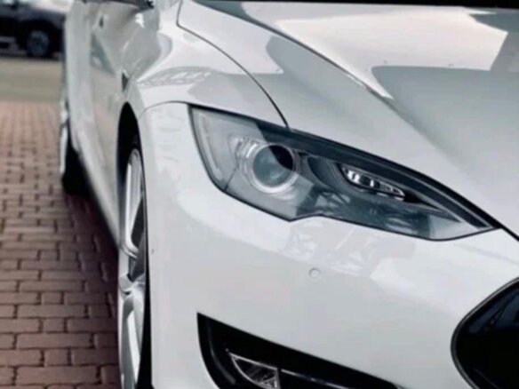 2016 Tesla Model S 90D I, белый, 2000000 рублей - вид 7