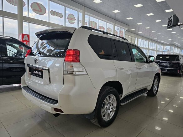 2010 Toyota Land Cruiser Prado 150 Series, белый - вид 8