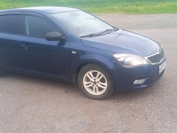 2010 Kia Ceed I Рестайлинг, синий, 560000 рублей - вид 2
