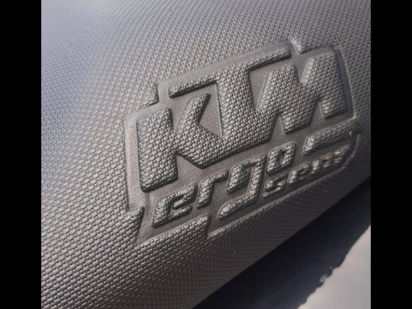 2011 KTM 990 SM, оранжевый, 800000 рублей - вид 9