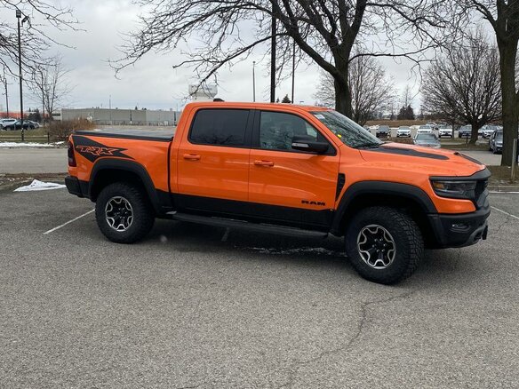 2022 Ram 1500 Crew Cab TRX V, оранжевый, 12760354 рублей - вид 10
