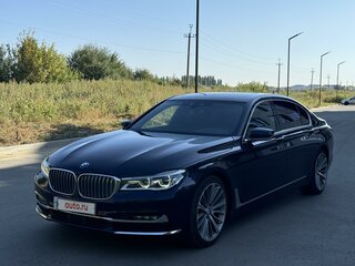2017 BMW 7 серии Long 730Ld xDrive VI (G11/G12), синий, 3650000 рублей, вид 3