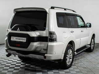2017 Mitsubishi Pajero IV Рестайлинг 2, белый, 2650000 рублей, вид 5