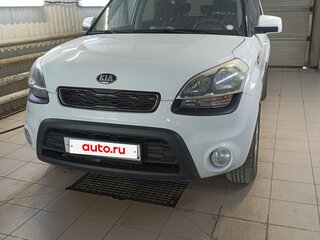 2012 Kia Soul I Рестайлинг, белый, 850000 рублей, вид 3