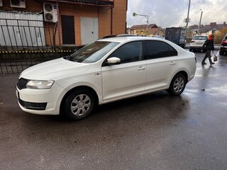 2019 Skoda Rapid I Рестайлинг, белый, 1050000 рублей, вид 1