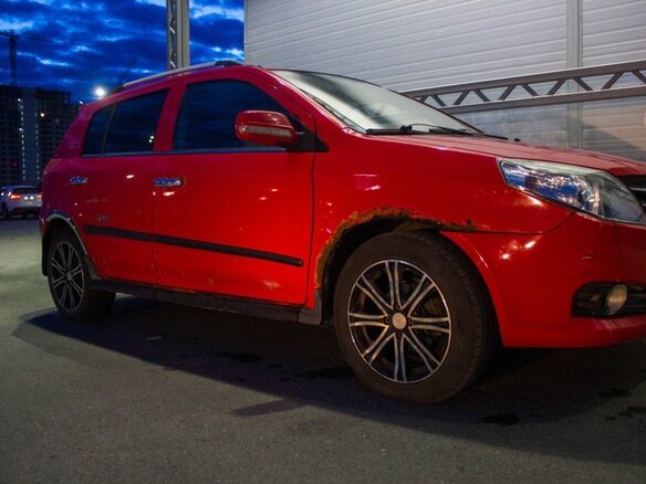 2011 Geely MK Cross I, красный, 190000 рублей - вид 3