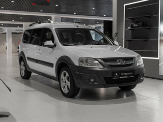 2018 Lada (ВАЗ) Largus Cross I, белый, 745000 рублей, вид 2