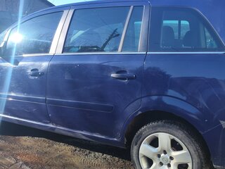 2010 Opel Zafira B Рестайлинг, голубой, 670000 рублей, вид 3