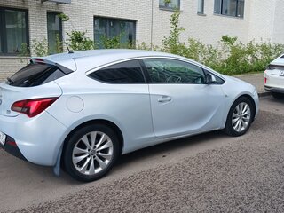 2012 Opel Astra GTC J Рестайлинг, белый, 720000 рублей, вид 2