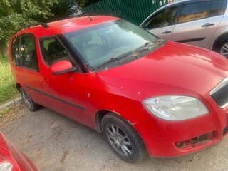 2010 Skoda Roomster I Рестайлинг, красный, 270000 рублей, вид 4
