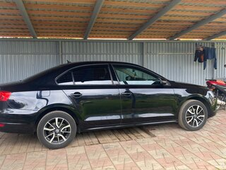 2012 Volkswagen Jetta VI, чёрный, 1000000 рублей, вид 2