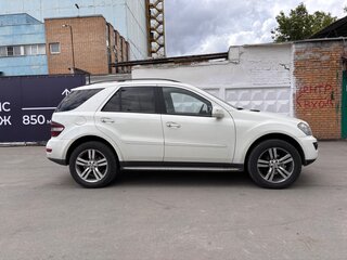 2008 Mercedes-Benz M-Класс 350 II (W164) Рестайлинг, белый, 1150000 рублей, вид 4