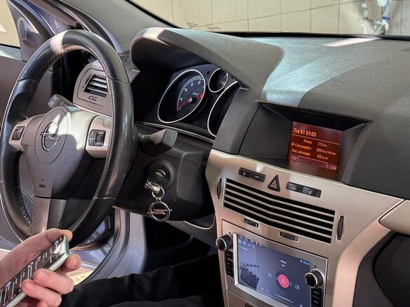 2008 Opel Astra GTC H Рестайлинг, чёрный, 600000 рублей - вид 11
