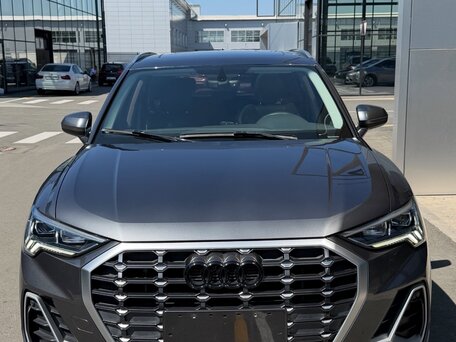 2022 Audi Q3 35 TFSI II (F3), серебристый, 2600000 рублей, вид 3