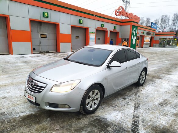 2012 Opel Insignia I, серебристый, 1000000 рублей
