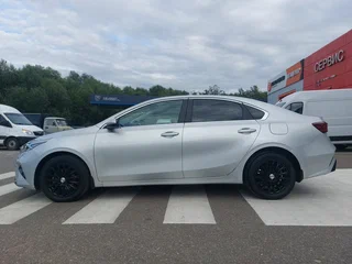 2021 Kia Cerato IV Рестайлинг, серый, 2330000 рублей, вид 4