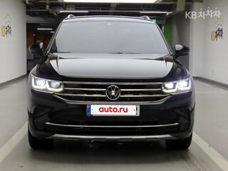2021 Volkswagen Tiguan II Рестайлинг, чёрный, 2460020 рублей, вид 2