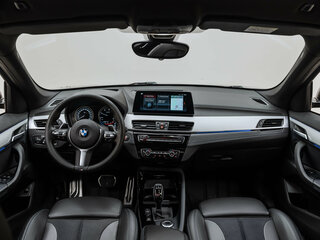 2019 BMW X1 20d xDrive II (F48) Рестайлинг, серый, 2800000 рублей, вид 2