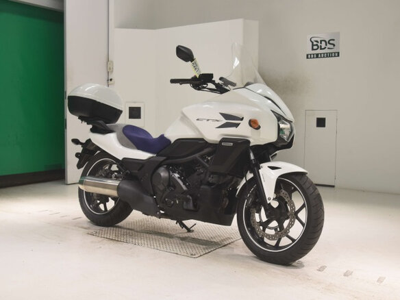 2014 Honda CTX 700, белый, 730000 рублей - вид 2