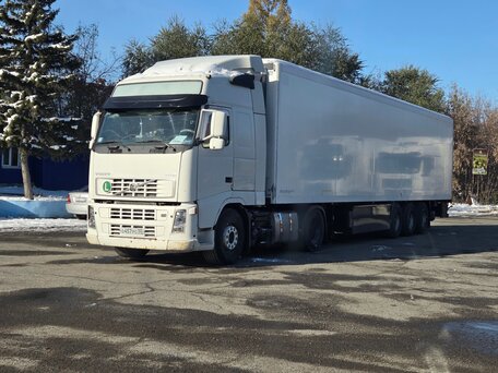 2005 Volvo FH, белый, 2300000 рублей, вид 2