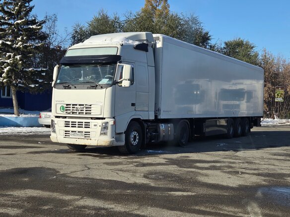 2005 Volvo FH, белый, 2300000 рублей - вид 1
