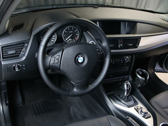 2014 BMW X1 20i I (E84) Рестайлинг, чёрный, 1149000 рублей - вид 7