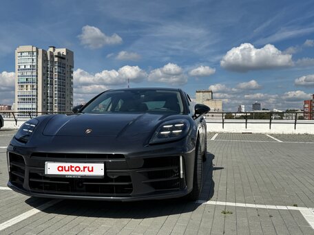 2023 Porsche Panamera 4 III, серый, 18000000 рублей, вид 2
