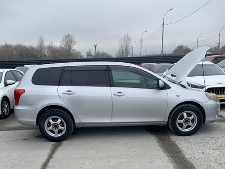 2009 Toyota Corolla Fielder X (E140, E150) Рестайлинг, серый, 640000 рублей, вид 2