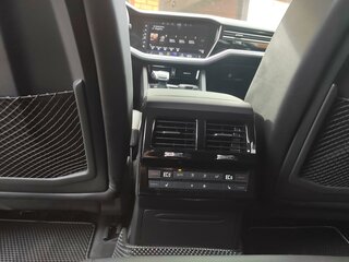 2021 Volkswagen Touareg III, чёрный, 6200000 рублей, вид 5