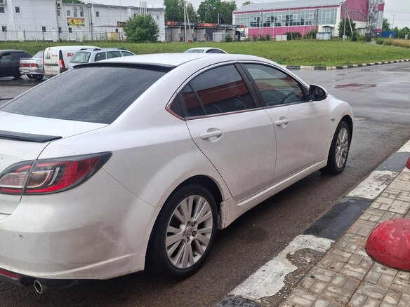 2008 Mazda 6 II (GH), белый, 720000 рублей - вид 3