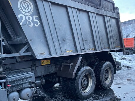 2012 Volvo FM, красный, 3600000 рублей, вид 5