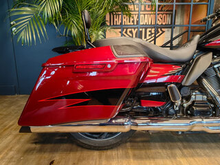 2017 Harley-Davidson CVO Street Glide, пурпурный, 2290000 рублей, вид 4