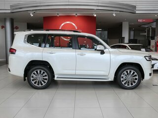 2026 Toyota Land Cruiser 300 Series, белый, 16400000 рублей, вид 4