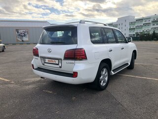 2011 Lexus LX 570 III, белый, 5000000 рублей, вид 5