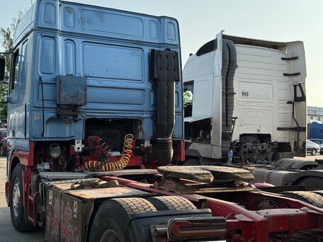 2000 DAF 95XF, голубой, 850000 рублей, вид 3