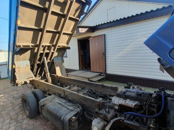 1993 Mazda Titan, синий, 1050000 рублей - вид 10