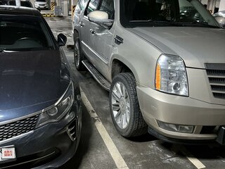 2010 Cadillac Escalade III, жёлтый, 2200000 рублей, вид 1