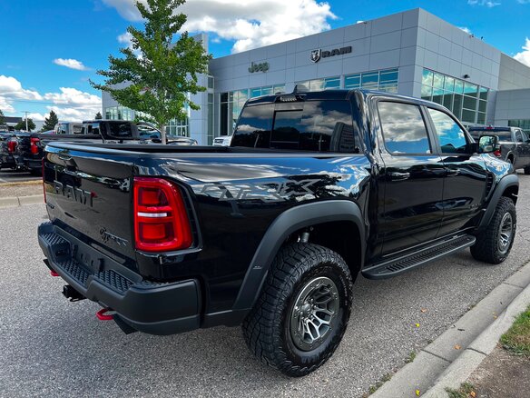 2026 Ram 1500 TRX SRT V Рестайлинг, чёрный, 19350000 рублей - вид 4