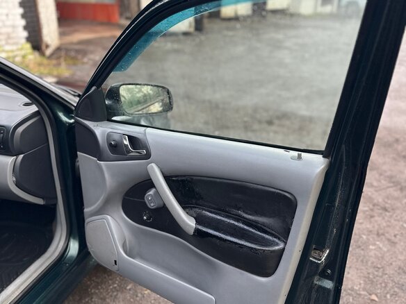 2001 Skoda Octavia I (A4) Рестайлинг, зелёный, 250000 рублей - вид 9