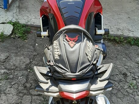 2010 Honda VFR 1200, красный, 600000 рублей, вид 5