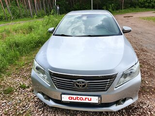 2013 Toyota Camry VII (XV50), серебристый, 1130000 рублей, вид 1