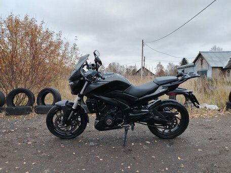 2023 Bajaj Dominar 400, чёрный, 300000 рублей, вид 1
