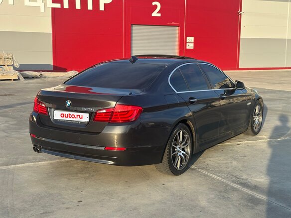 2011 BMW 5 серии 523i VI (F10/F11/F07), серый, 1700000 рублей - вид 6