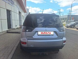 2010 Mitsubishi Outlander II Рестайлинг, серебристый, 870000 рублей, вид 3