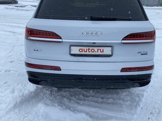 2020 Audi Q7 45 TDI II (4M) Рестайлинг, белый, 6800000 рублей, вид 2