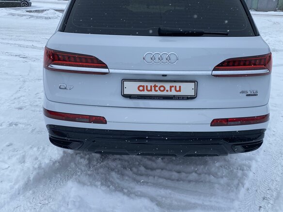 2020 Audi Q7 45 TDI II (4M) Рестайлинг, белый, 6800000 рублей - вид 1