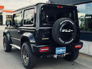 2022 Suzuki Jimny Sierra IV, чёрный, 1800000 рублей, вид 3