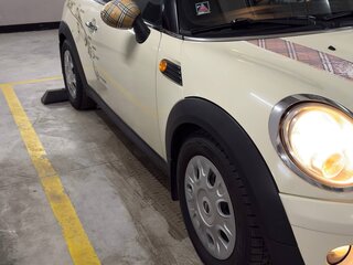 2010 Mini Hatch One II (R56) Рестайлинг, белый, 750000 рублей, вид 3