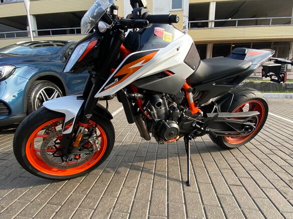 2021 KTM 890 Duke R, белый, 770000 рублей - вид 15